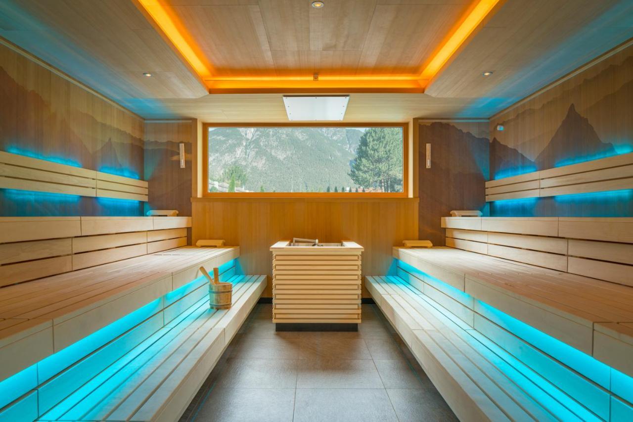 Hotel Jaegerhof Zams Ngoại thất bức ảnh